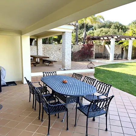 Casa Pondiki *