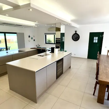 Casa Pondiki Villa *
