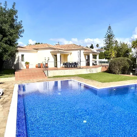 Casa Pondiki *
