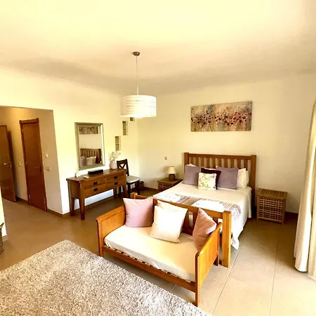 Casa Pondiki Villa *